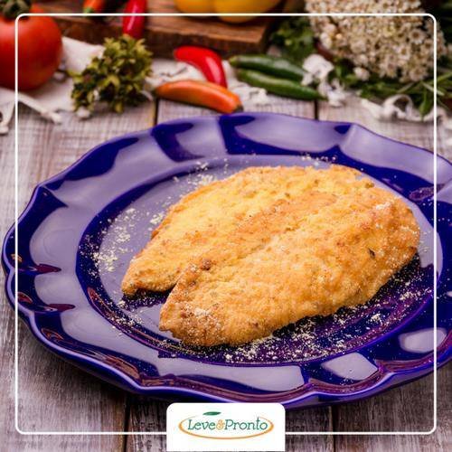 Filé de Frango Empanado no Fubá