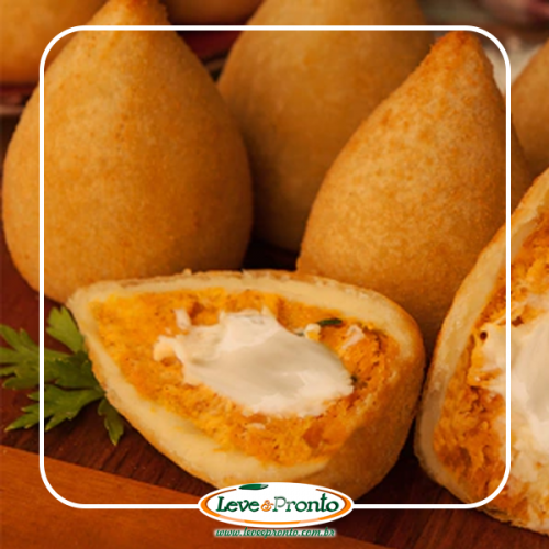 Coxinha de Frango com Requeijão